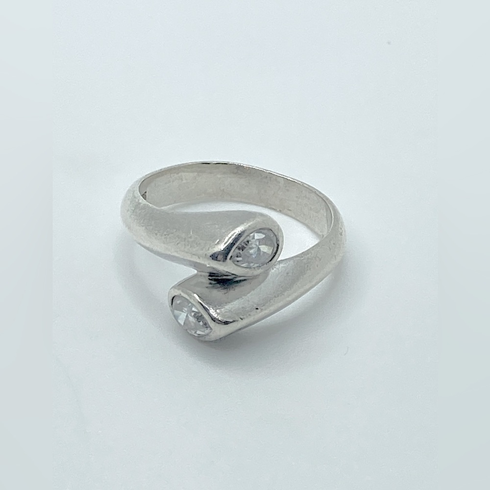 Vtg Sterling Silver & White / Clear Cz Closed Bypass Ring Sz 8
